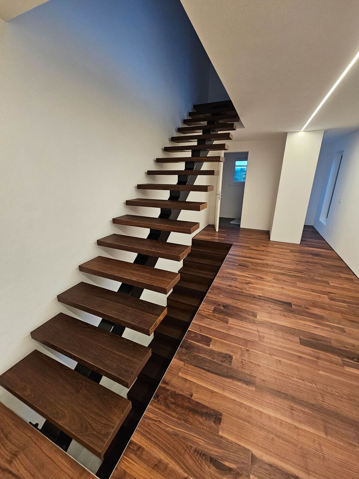 20250608_205158-4xv1ewzqkdraq5m